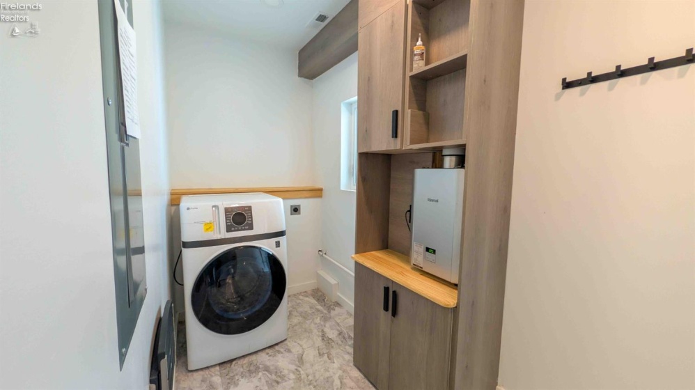 27 Oakwood Avenue, Huron, 44839, 3 Bedrooms Bedrooms, ,3 BathroomsBathrooms,Residential,For Sale,Oakwood,20261974