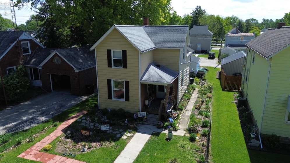 74 Grand Avenue, Tiffin, 44883, 2 Bedrooms Bedrooms, ,1 BathroomBathrooms,Residential,For Sale,Grand,20261920