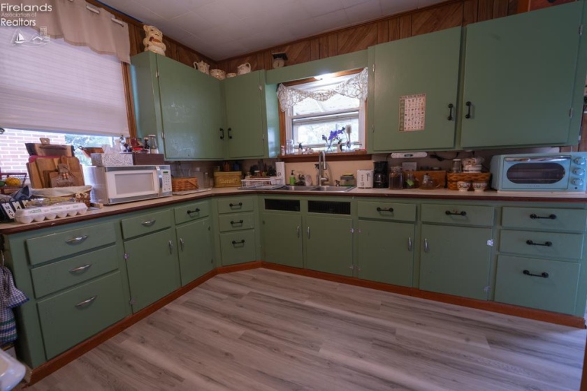 74 Grand Avenue, Tiffin, 44883, 2 Bedrooms Bedrooms, ,1 BathroomBathrooms,Residential,For Sale,Grand,20261920