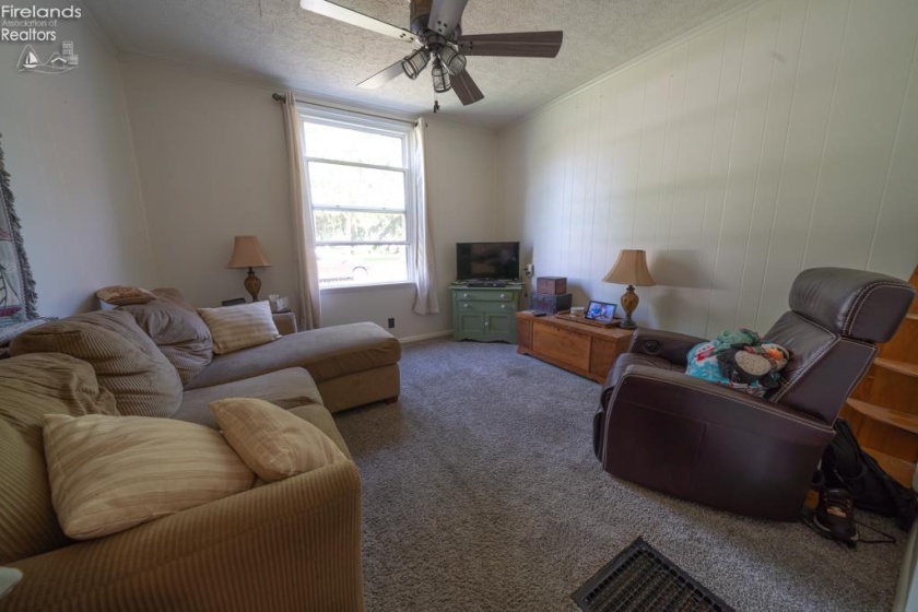 74 Grand Avenue, Tiffin, 44883, 2 Bedrooms Bedrooms, ,1 BathroomBathrooms,Residential,For Sale,Grand,20261920