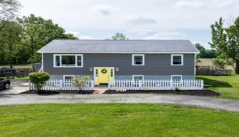 1941 State Route 412, Fremont, 43420, 3 Bedrooms Bedrooms, ,2 BathroomsBathrooms,Residential,For Sale,State Route 412,20261908 1941 State Route 412, Fremont, 43420, 3 Bedrooms Bedrooms, ,2 BathroomsBathrooms,Residential,For Sale,State Route 412,20261908