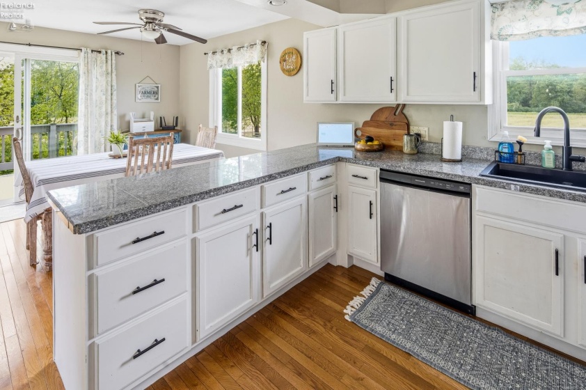 1941 State Route 412, Fremont, 43420, 3 Bedrooms Bedrooms, ,2 BathroomsBathrooms,Residential,For Sale,State Route 412,20261908