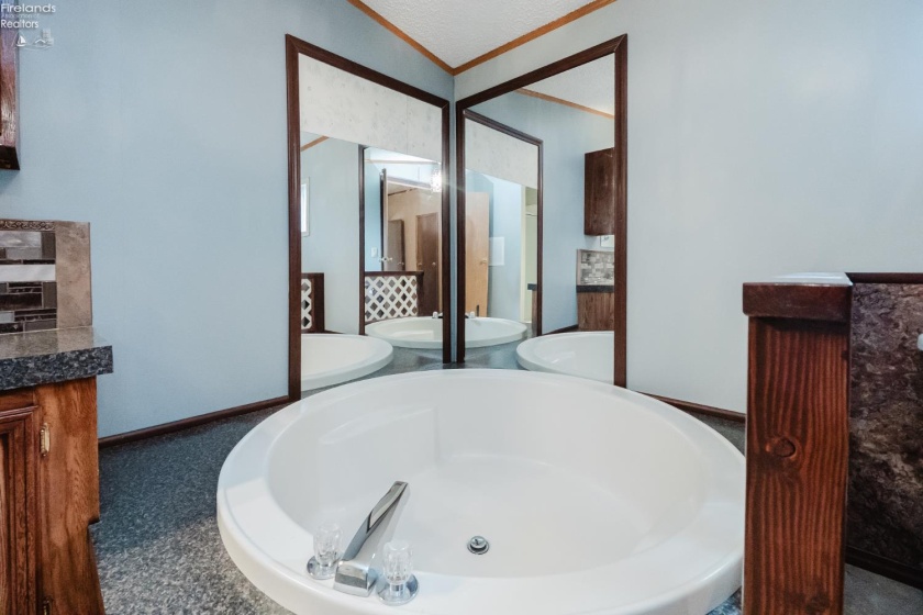 740 CR 212, Fremont, 43420, 3 Bedrooms Bedrooms, ,2 BathroomsBathrooms,Residential,For Sale,CR 212,20261980