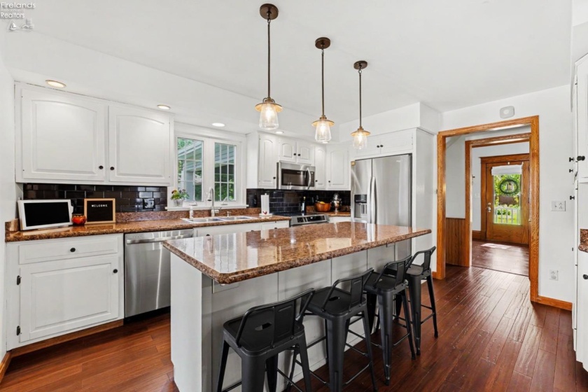 208 Kinney, Bellevue, 44811, 4 Bedrooms Bedrooms, ,2 BathroomsBathrooms,Residential,For Sale,Kinney,20261957