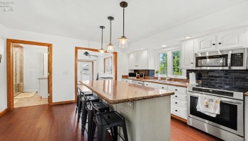 208 Kinney, Bellevue, 44811, 4 Bedrooms Bedrooms, ,2 BathroomsBathrooms,Residential,For Sale,Kinney,20261957