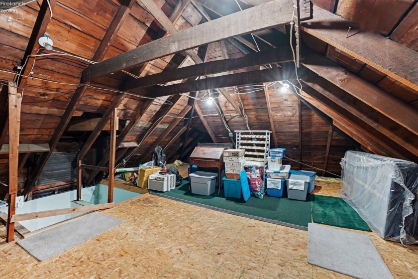 208 Kinney, Bellevue, 44811, 4 Bedrooms Bedrooms, ,2 BathroomsBathrooms,Residential,For Sale,Kinney,20261957
