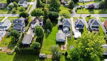 208 Kinney, Bellevue, 44811, 4 Bedrooms Bedrooms, ,2 BathroomsBathrooms,Residential,For Sale,Kinney,20261957