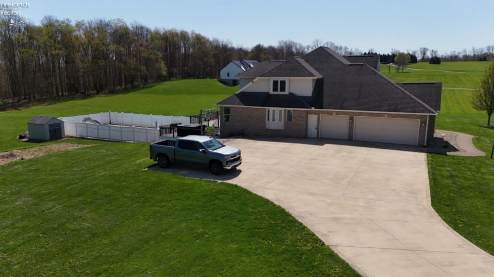 3405 Hastings Newville Road, Mansfield, 44903, 6 Bedrooms Bedrooms, ,4 BathroomsBathrooms,Residential,For Sale,Hastings Newville,20261971