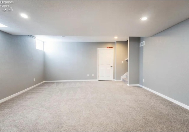 3405 Hastings Newville Road, Mansfield, 44903, 6 Bedrooms Bedrooms, ,4 BathroomsBathrooms,Residential,For Sale,Hastings Newville,20261971