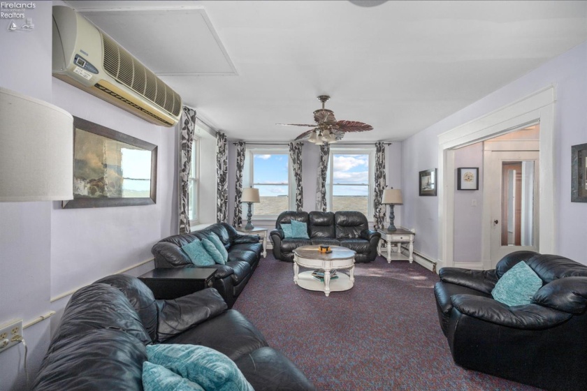 133 Clemons Street, Marblehead, 43440, ,13 BathroomsBathrooms,Residential,For Sale,Clemons,20261972