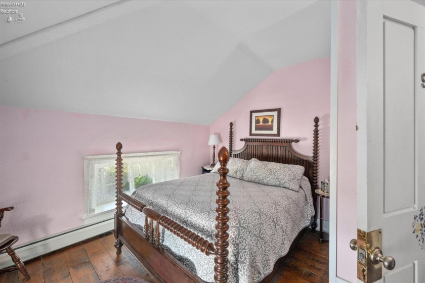 133 Clemons Street, Marblehead, 43440, ,13 BathroomsBathrooms,Residential,For Sale,Clemons,20261972