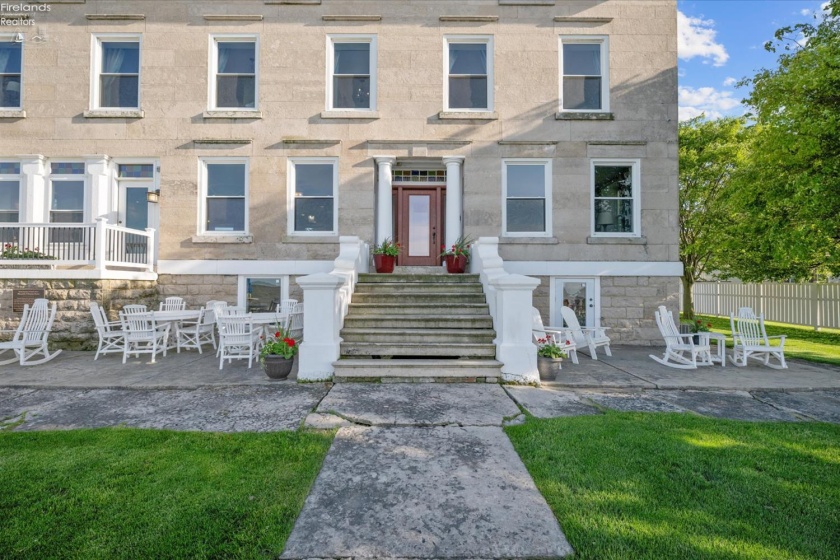 133 Clemons Street, Marblehead, 43440, ,13 BathroomsBathrooms,Residential,For Sale,Clemons,20261972