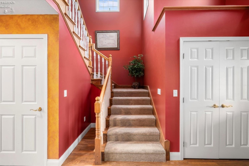 6136 State Route 113, Bellevue, 44811, 5 Bedrooms Bedrooms, ,5 BathroomsBathrooms,Residential,For Sale,State Route 113,20261876