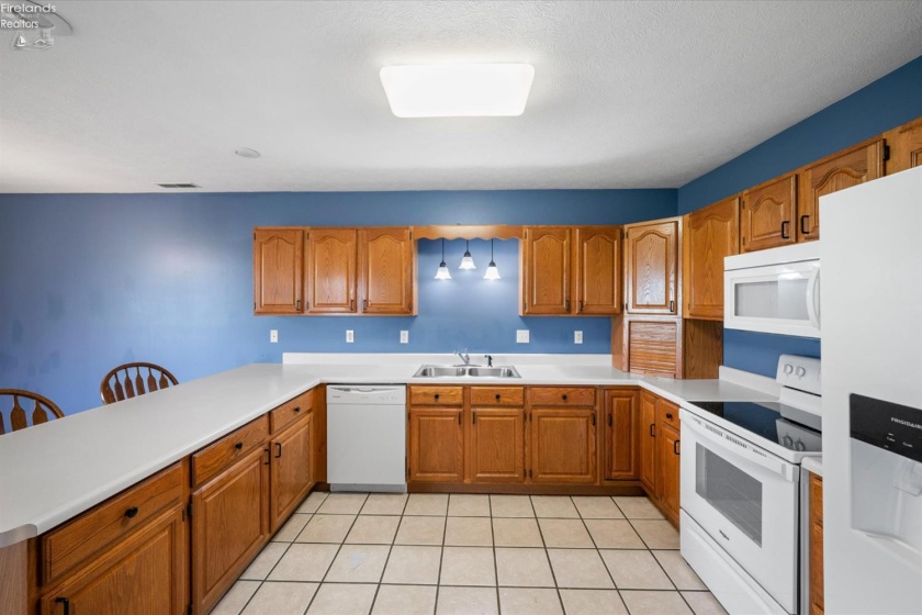 6136 State Route 113, Bellevue, 44811, 5 Bedrooms Bedrooms, ,5 BathroomsBathrooms,Residential,For Sale,State Route 113,20261876