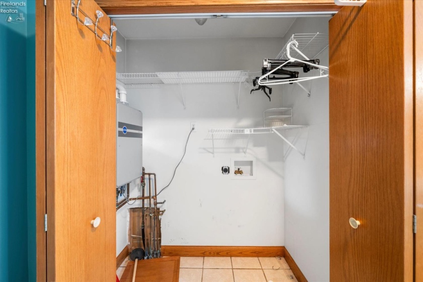 6136 State Route 113, Bellevue, 44811, 5 Bedrooms Bedrooms, ,5 BathroomsBathrooms,Residential,For Sale,State Route 113,20261876
