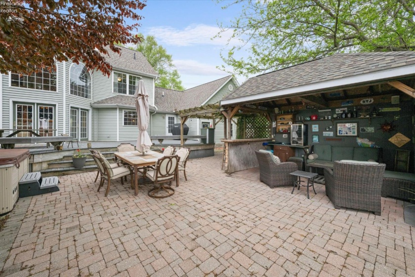 6136 State Route 113, Bellevue, 44811, 5 Bedrooms Bedrooms, ,5 BathroomsBathrooms,Residential,For Sale,State Route 113,20261876