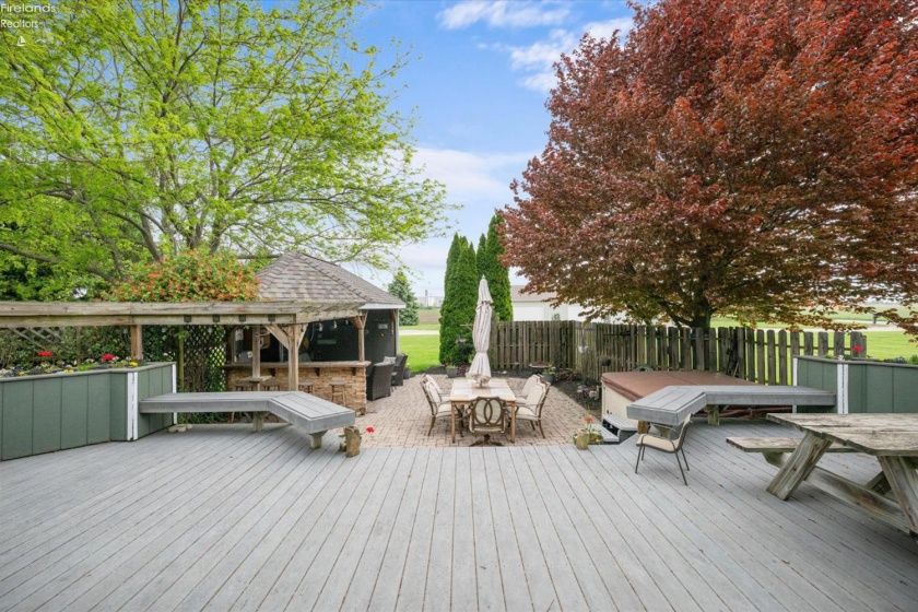 6136 State Route 113, Bellevue, 44811, 5 Bedrooms Bedrooms, ,5 BathroomsBathrooms,Residential,For Sale,State Route 113,20261876