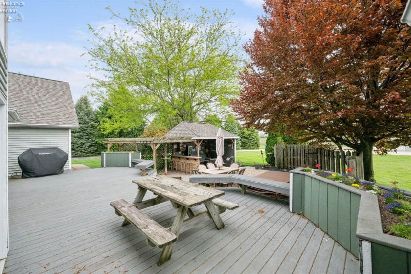 6136 State Route 113, Bellevue, 44811, 5 Bedrooms Bedrooms, ,5 BathroomsBathrooms,Residential,For Sale,State Route 113,20261876
