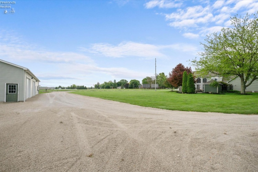 6136 State Route 113, Bellevue, 44811, 5 Bedrooms Bedrooms, ,5 BathroomsBathrooms,Residential,For Sale,State Route 113,20261876