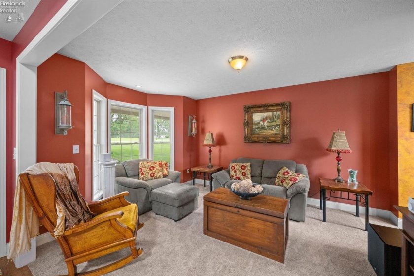6136 State Route 113, Bellevue, 44811, 5 Bedrooms Bedrooms, ,5 BathroomsBathrooms,Residential,For Sale,State Route 113,20261876
