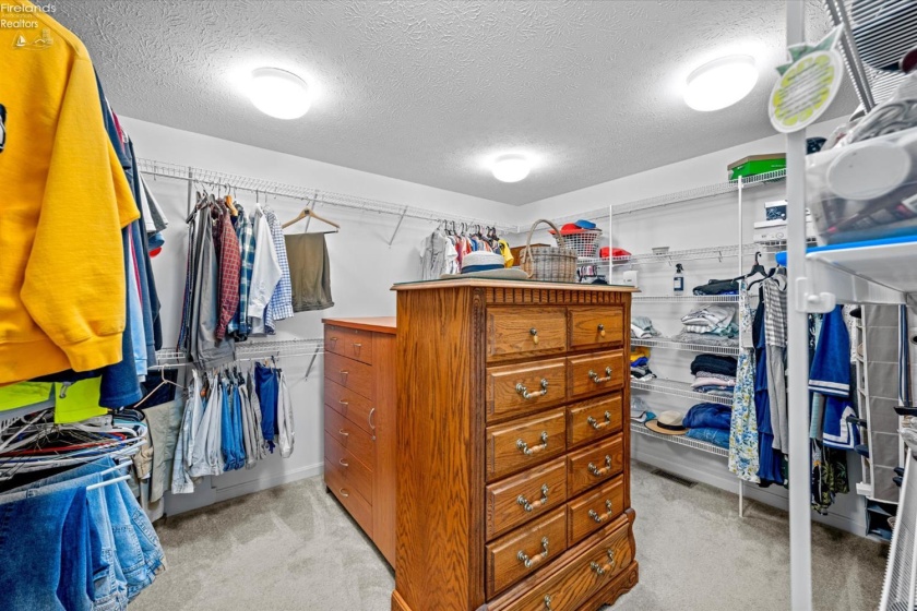 1511 Anchor Avenue, Port Clinton, 43452, 3 Bedrooms Bedrooms, ,3 BathroomsBathrooms,Residential,For Sale,Anchor,20261882