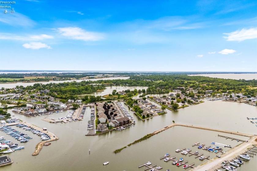 1511 Anchor Avenue, Port Clinton, 43452, 3 Bedrooms Bedrooms, ,3 BathroomsBathrooms,Residential,For Sale,Anchor,20261882