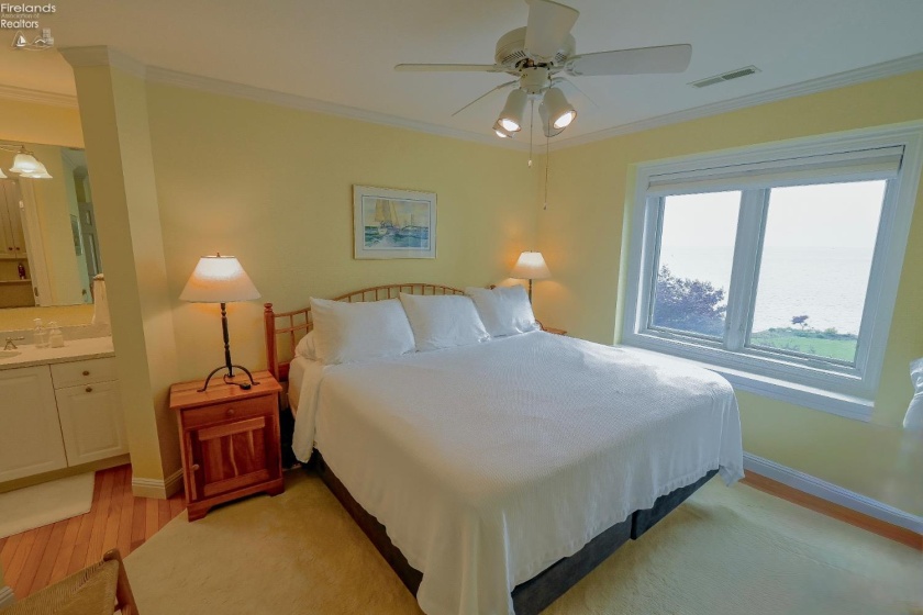 1705 Lands End Drive, Huron, 44839, 4 Bedrooms Bedrooms, ,5 BathroomsBathrooms,Residential,For Sale,Lands End,20261942