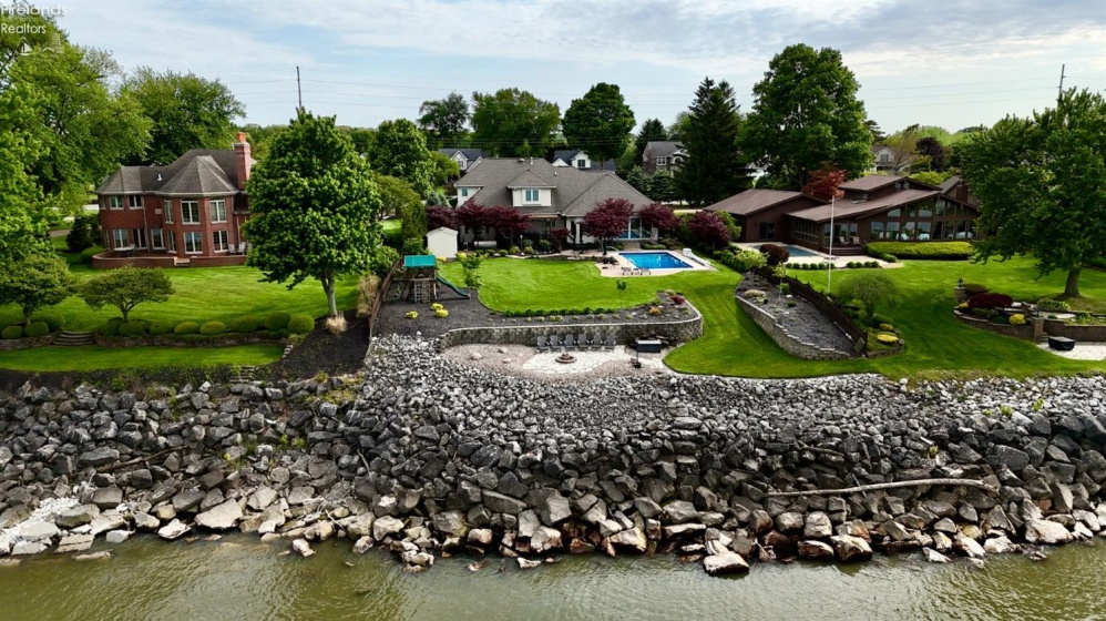 1705 Lands End Drive, Huron, 44839, 4 Bedrooms Bedrooms, ,5 BathroomsBathrooms,Residential,For Sale,Lands End,20261942