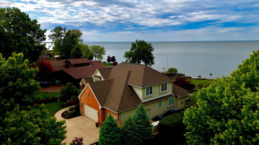1705 Lands End Drive, Huron, 44839, 4 Bedrooms Bedrooms, ,5 BathroomsBathrooms,Residential,For Sale,Lands End,20261942