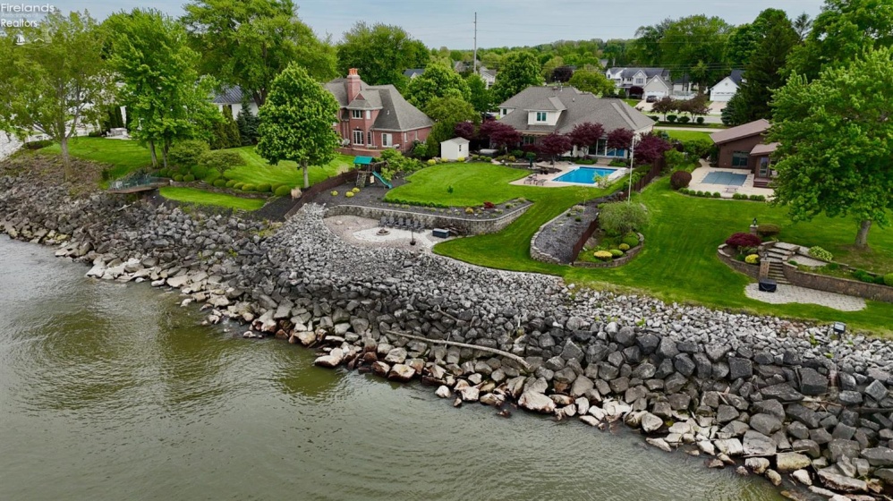 1705 Lands End Drive, Huron, 44839, 4 Bedrooms Bedrooms, ,5 BathroomsBathrooms,Residential,For Sale,Lands End,20261942
