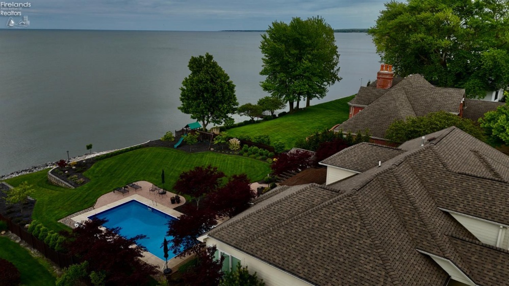 1705 Lands End Drive, Huron, 44839, 4 Bedrooms Bedrooms, ,5 BathroomsBathrooms,Residential,For Sale,Lands End,20261942