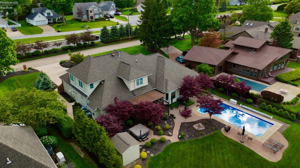 1705 Lands End Drive, Huron, 44839, 4 Bedrooms Bedrooms, ,5 BathroomsBathrooms,Residential,For Sale,Lands End,20261942