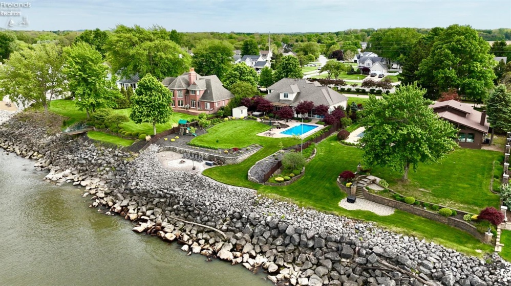 1705 Lands End Drive, Huron, 44839, 4 Bedrooms Bedrooms, ,5 BathroomsBathrooms,Residential,For Sale,Lands End,20261942
