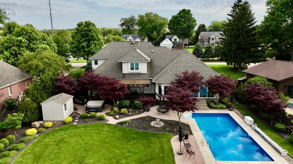 1705 Lands End Drive, Huron, 44839, 4 Bedrooms Bedrooms, ,5 BathroomsBathrooms,Residential,For Sale,Lands End,20261942