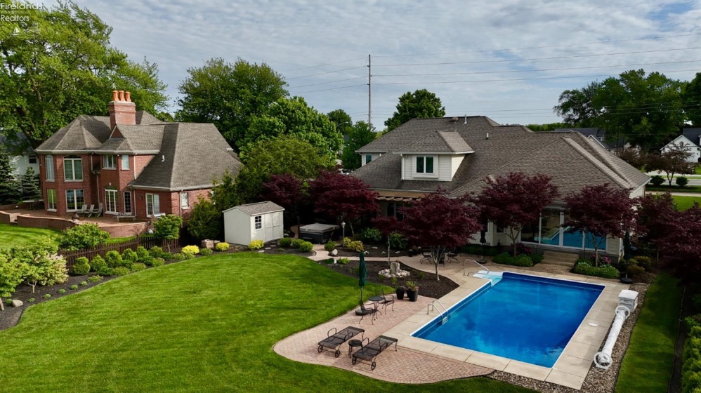 1705 Lands End Drive, Huron, 44839, 4 Bedrooms Bedrooms, ,5 BathroomsBathrooms,Residential,For Sale,Lands End,20261942