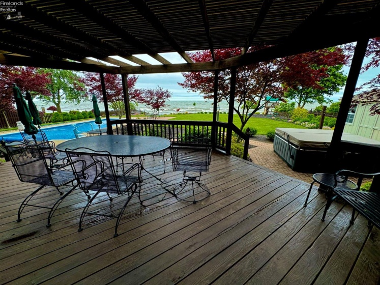 1705 Lands End Drive, Huron, 44839, 4 Bedrooms Bedrooms, ,5 BathroomsBathrooms,Residential,For Sale,Lands End,20261942