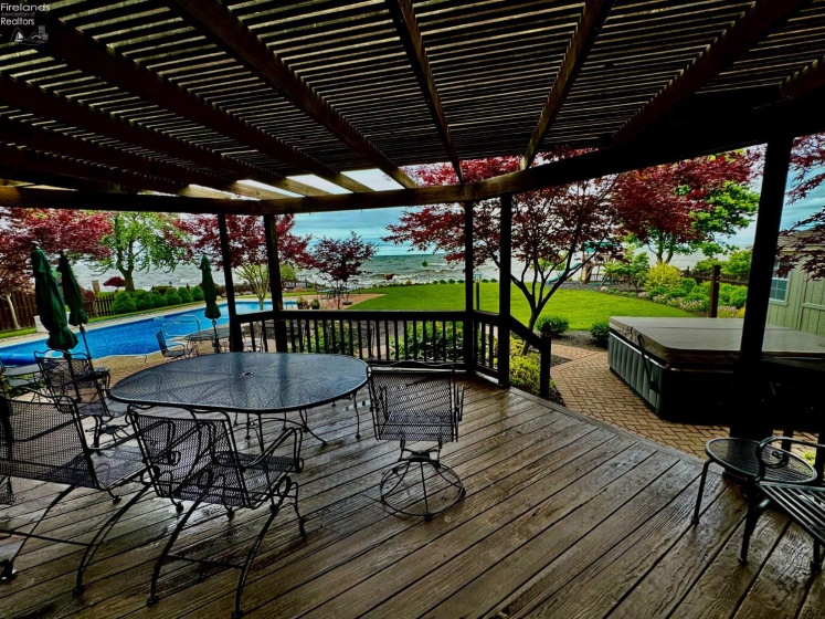 1705 Lands End Drive, Huron, 44839, 4 Bedrooms Bedrooms, ,5 BathroomsBathrooms,Residential,For Sale,Lands End,20261942