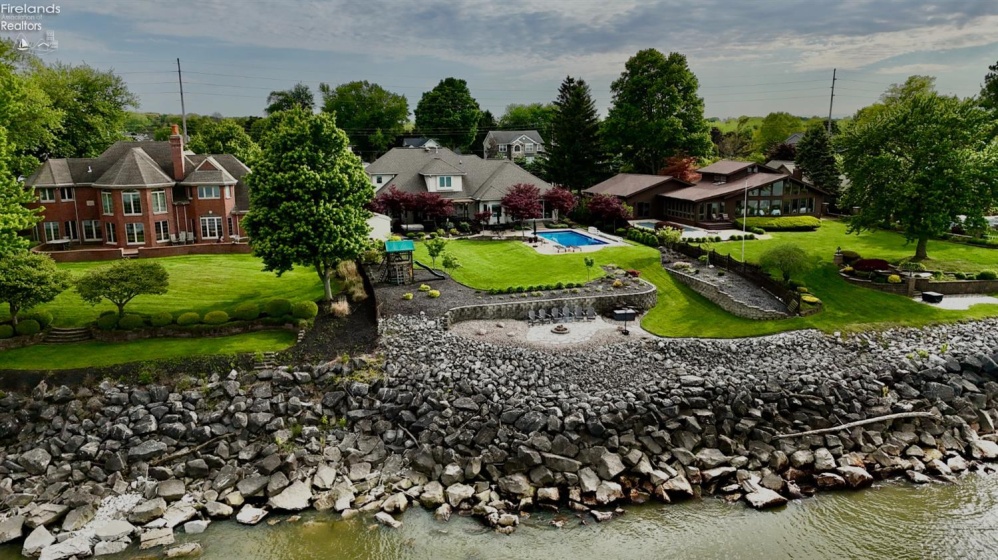 1705 Lands End Drive, Huron, 44839, 4 Bedrooms Bedrooms, ,5 BathroomsBathrooms,Residential,For Sale,Lands End,20261942