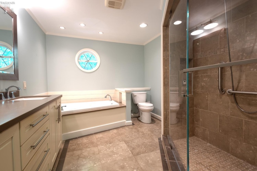 3917 Hilltop Drive, Huron, 44839, 2 Bedrooms Bedrooms, ,3 BathroomsBathrooms,Residential,For Sale,Hilltop,20261986