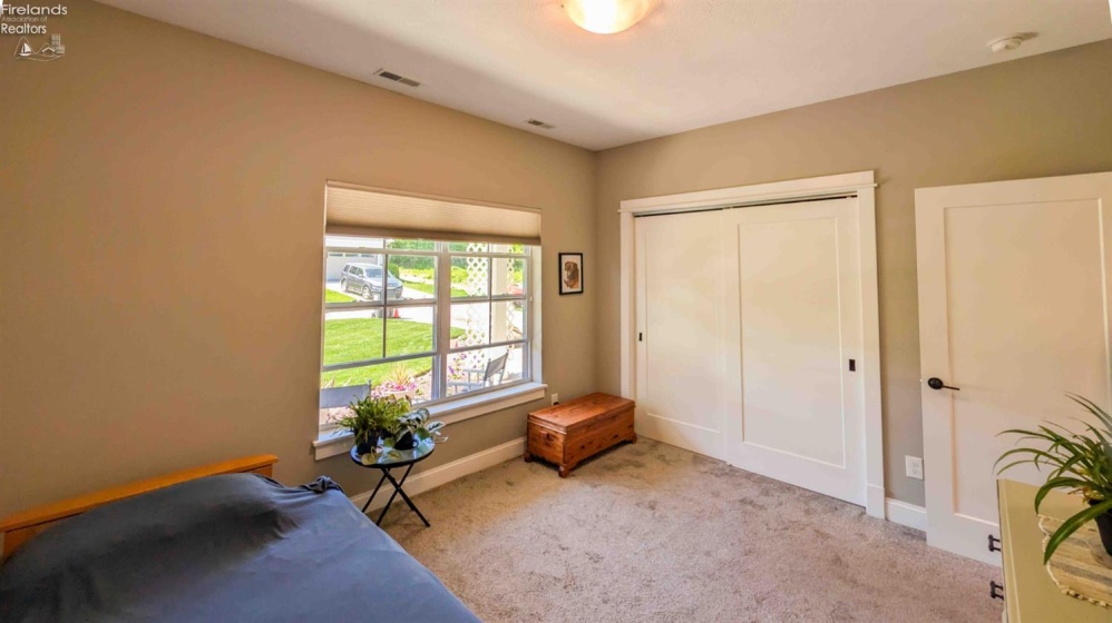 314 Lighthouse Oval, Marblehead, 43440, 3 Bedrooms Bedrooms, ,2 BathroomsBathrooms,Residential,For Sale,Lighthouse Oval,20261975