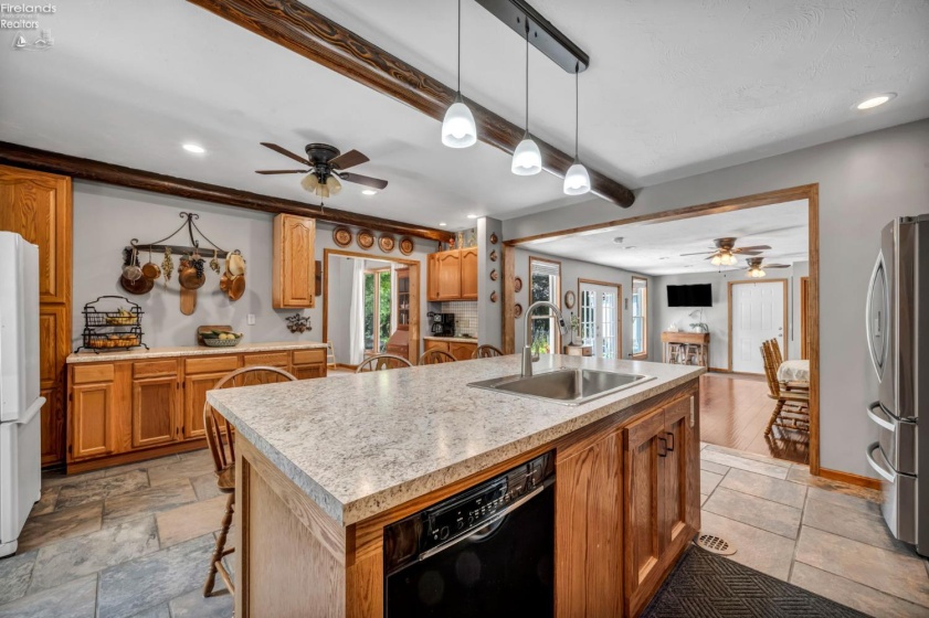 2250 Claus, Vermilion, 44089, 6 Bedrooms Bedrooms, ,3 BathroomsBathrooms,Residential,For Sale,Claus,20262008