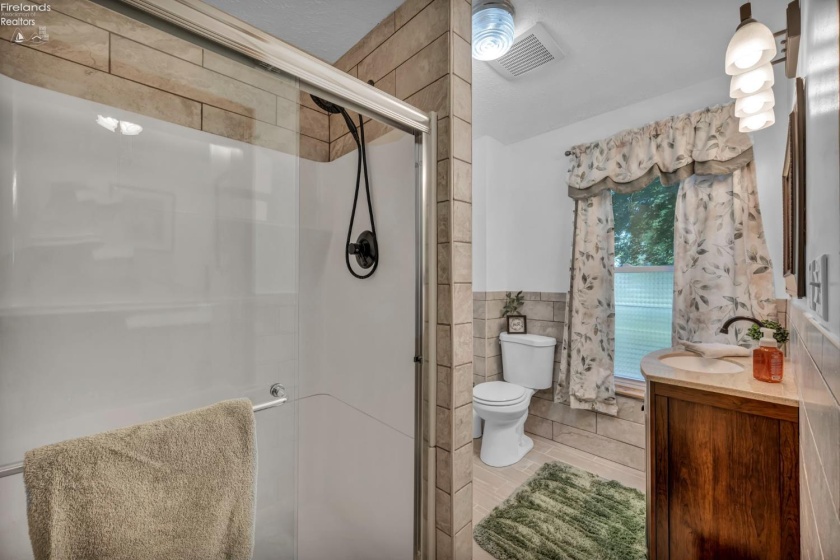 2250 Claus, Vermilion, 44089, 6 Bedrooms Bedrooms, ,3 BathroomsBathrooms,Residential,For Sale,Claus,20262008