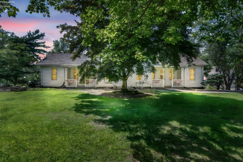 2250 Claus, Vermilion, 44089, 6 Bedrooms Bedrooms, ,3 BathroomsBathrooms,Residential,For Sale,Claus,20262008