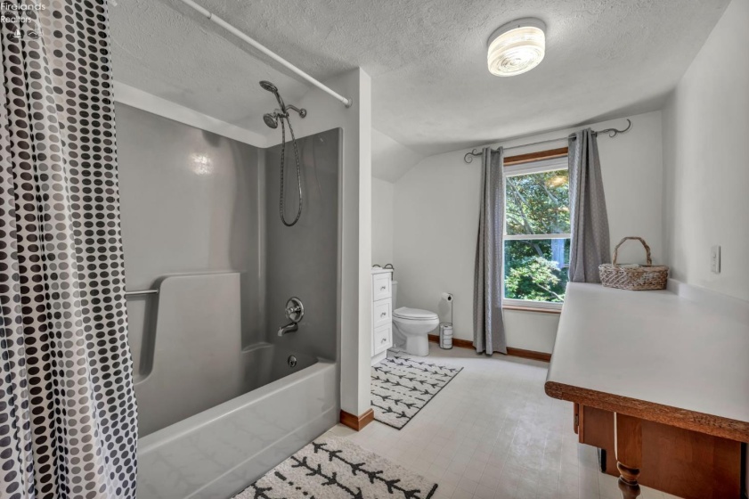 2250 Claus, Vermilion, 44089, 6 Bedrooms Bedrooms, ,3 BathroomsBathrooms,Residential,For Sale,Claus,20262008