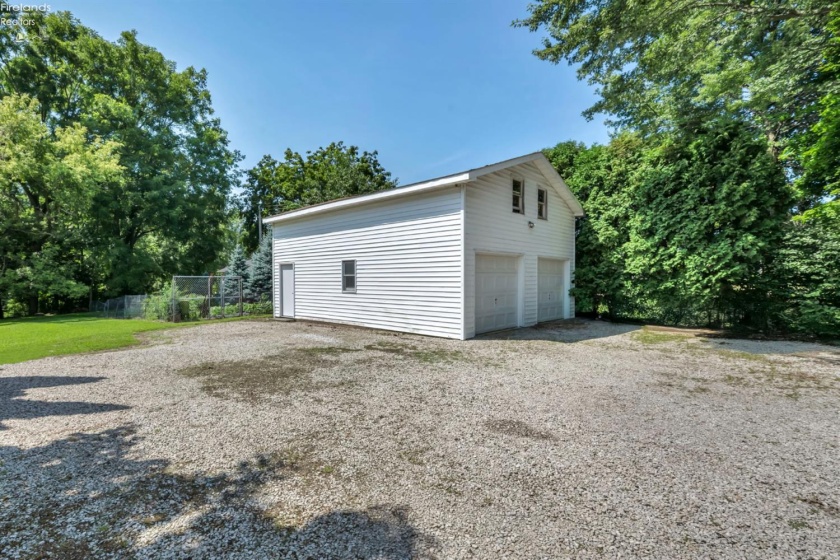 2250 Claus, Vermilion, 44089, 6 Bedrooms Bedrooms, ,3 BathroomsBathrooms,Residential,For Sale,Claus,20262008