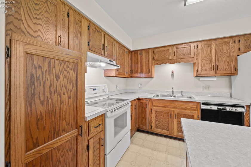 1811 Jeffries Road, Huron, 44839, 4 Bedrooms Bedrooms, ,3 BathroomsBathrooms,Residential,For Sale,Jeffries,20261978