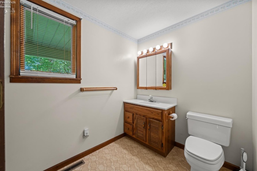 1811 Jeffries Road, Huron, 44839, 4 Bedrooms Bedrooms, ,3 BathroomsBathrooms,Residential,For Sale,Jeffries,20261978