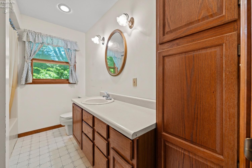 1811 Jeffries Road, Huron, 44839, 4 Bedrooms Bedrooms, ,3 BathroomsBathrooms,Residential,For Sale,Jeffries,20261978
