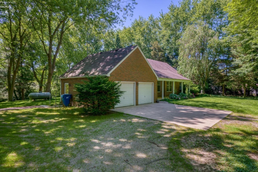 1811 Jeffries Road, Huron, 44839, 4 Bedrooms Bedrooms, ,3 BathroomsBathrooms,Residential,For Sale,Jeffries,20261978