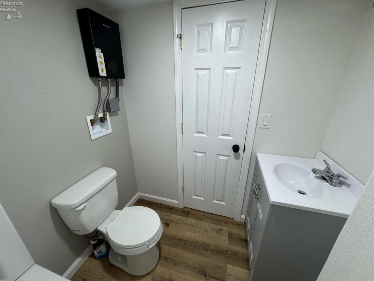 907 Tiffin Street, Fremont, 43420, 2 Bedrooms Bedrooms, ,1 BathroomBathrooms,Residential,For Sale,Tiffin,20262004
